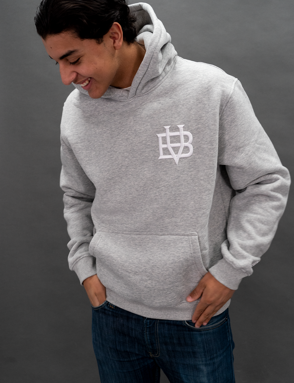 bvhoodiegraeleenfram.png
