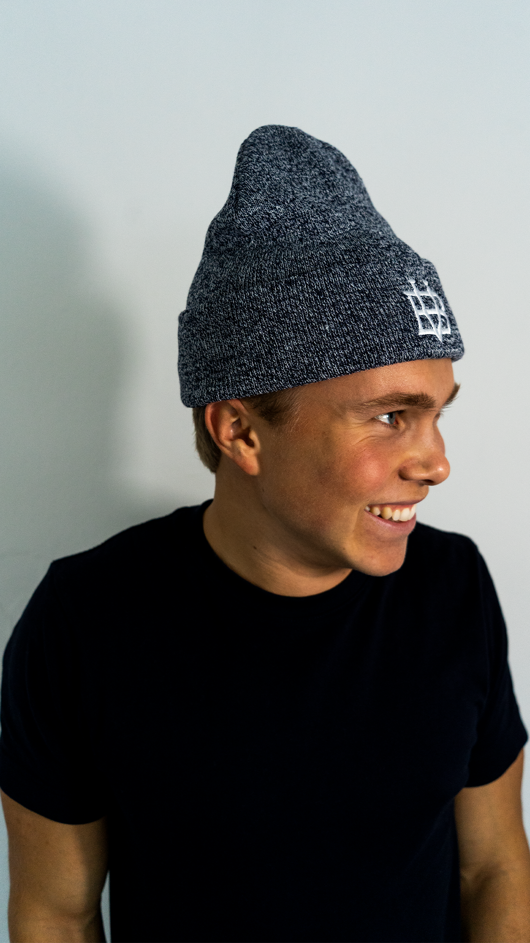 BV Beanie - Grey x Navy Blue