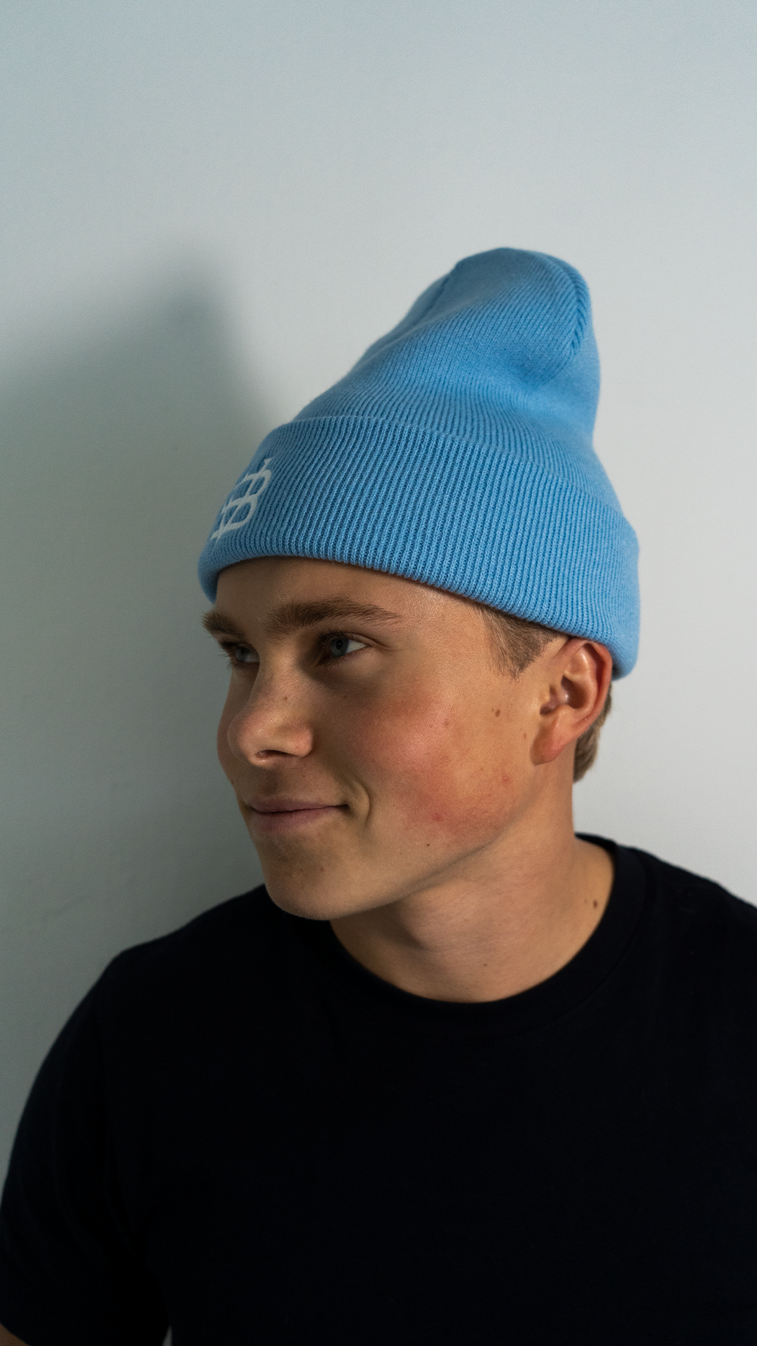 BV Beanie - Light Blue